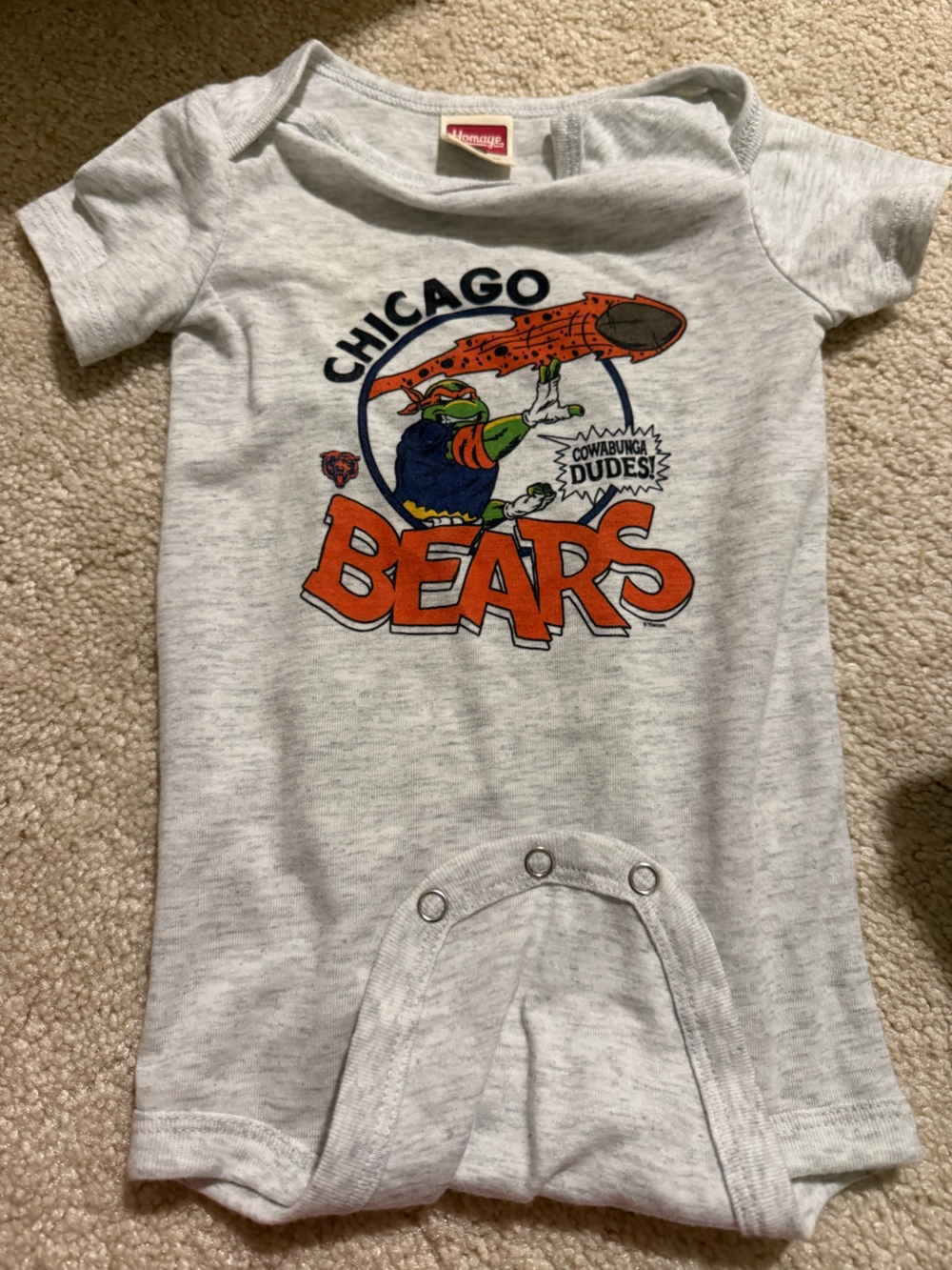 Homage Chicago Bears Gray Kids Graphic Snap-Shoulder Tee